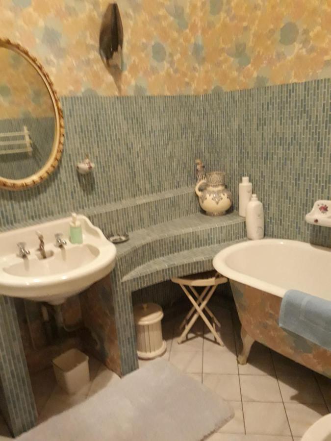 Chez Virginie - Chambre Du Bourg Lourdes Exteriör bild